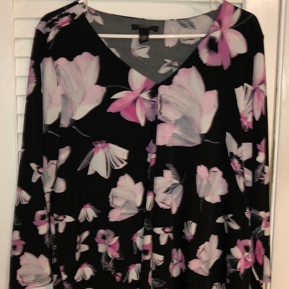 Alfani Tops - Alfani long sleeve black top with pink flowers